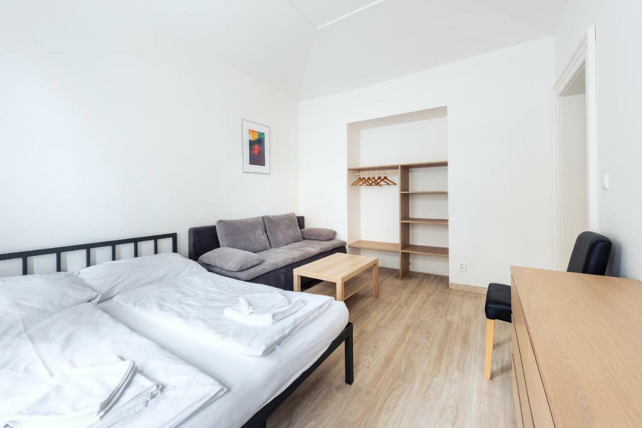Family Apartments Praha 6 Exterior photo