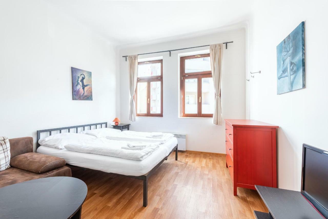 Family Apartments Praha 6 Exterior photo